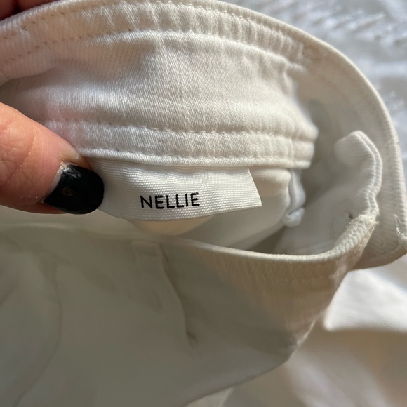 Paige Nellie Cropped Jeans in Crisp White - Picture 11 of 14